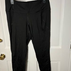 Livi Active 18/20 solid black leggings